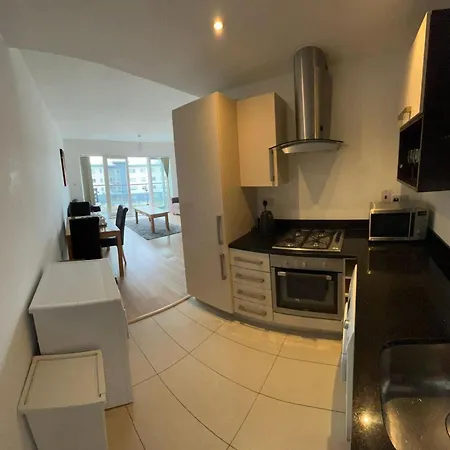 Konukevi Superb Double Near Airport *