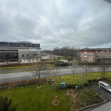 Superb Double Near Airport *