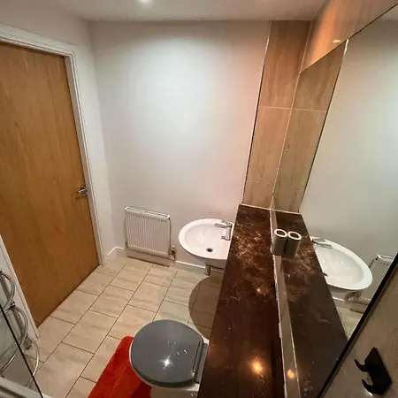 Superb Double Near Airport دبلن