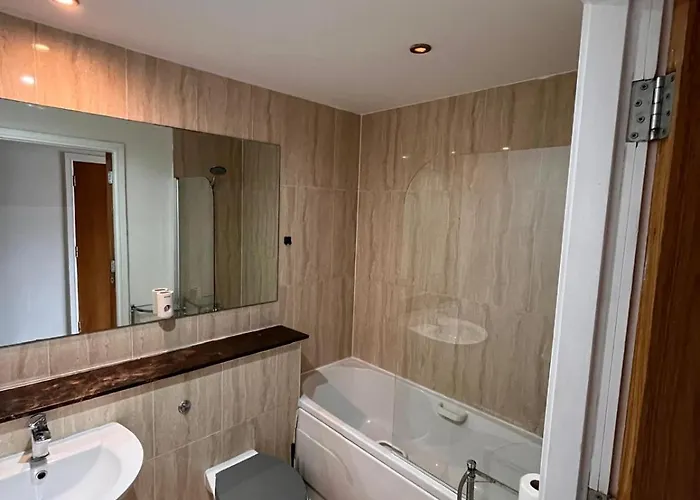 Casa de hóspedes Superb Double Near Airport *